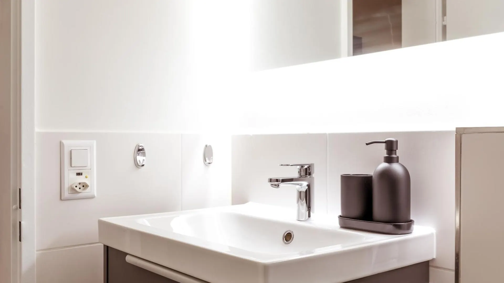 Boutique Apartment Im Trendigen Quartier Am Rhein Bazel Zwitserland